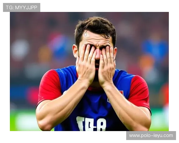 球星与足球队员关系紧张的原因解析及背后的复杂心理和利益冲突