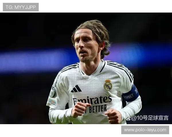 足球四大球星同场竞技谁能主宰未来足坛的辉煌传奇