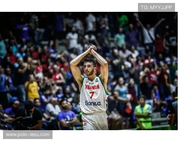 足球界十大球星排名揭秘 谁将成为历史最佳之选 足球界十大球星排名揭秘 谁将成为历史最佳之选